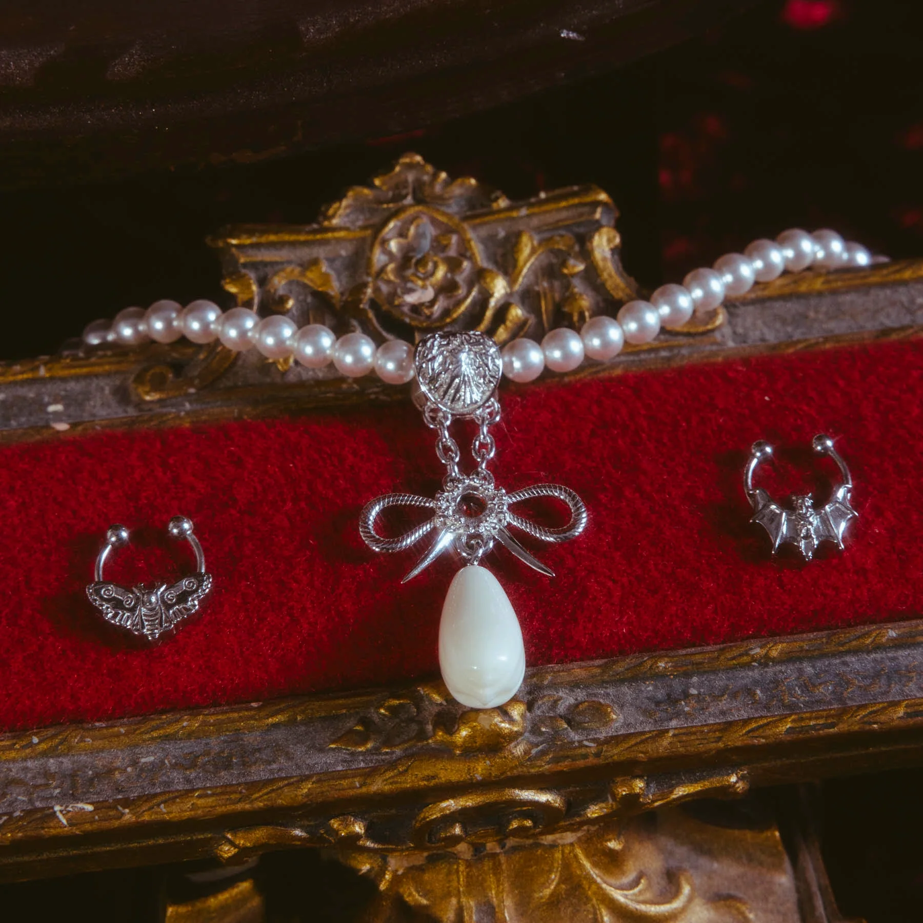 CHAIN OF REPUTATION - Image 4